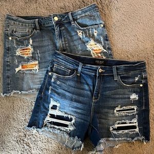 Size L   2 pairs Judy Blue Shorts NEW